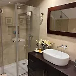 Falesia Town House 2 Bedroom Ferienhaus