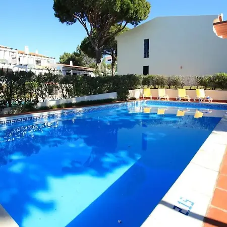 Дом отдыха Falesia Town House 2 Bedroom